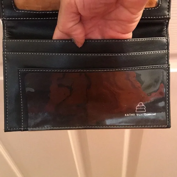 Kathy Van Zeeland Wallet purse - Picture 8 of 9